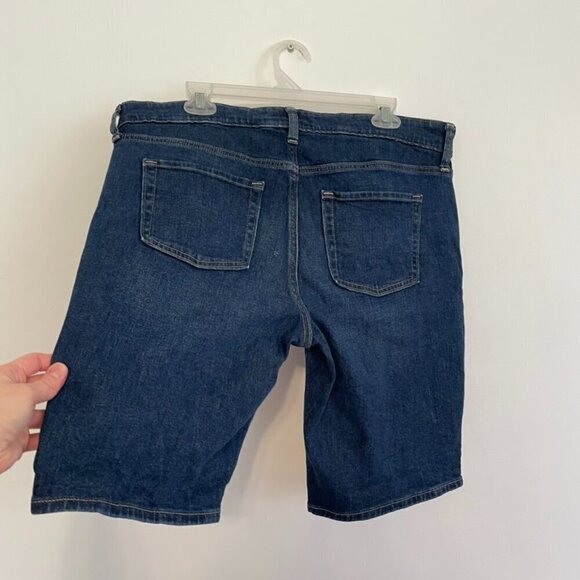 GAP DENIM 9" Denim Bermuda Shorts Dark Wash Indigo Blue Jean Shorts 14 / 32 32" - Picture 16 of 16